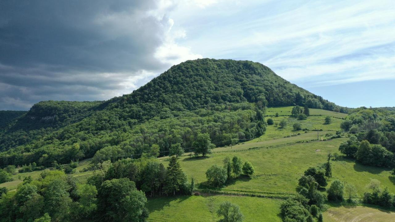 Domaine De Bellevue Gite Du Mont Poupet Marnoz Exteriör bild