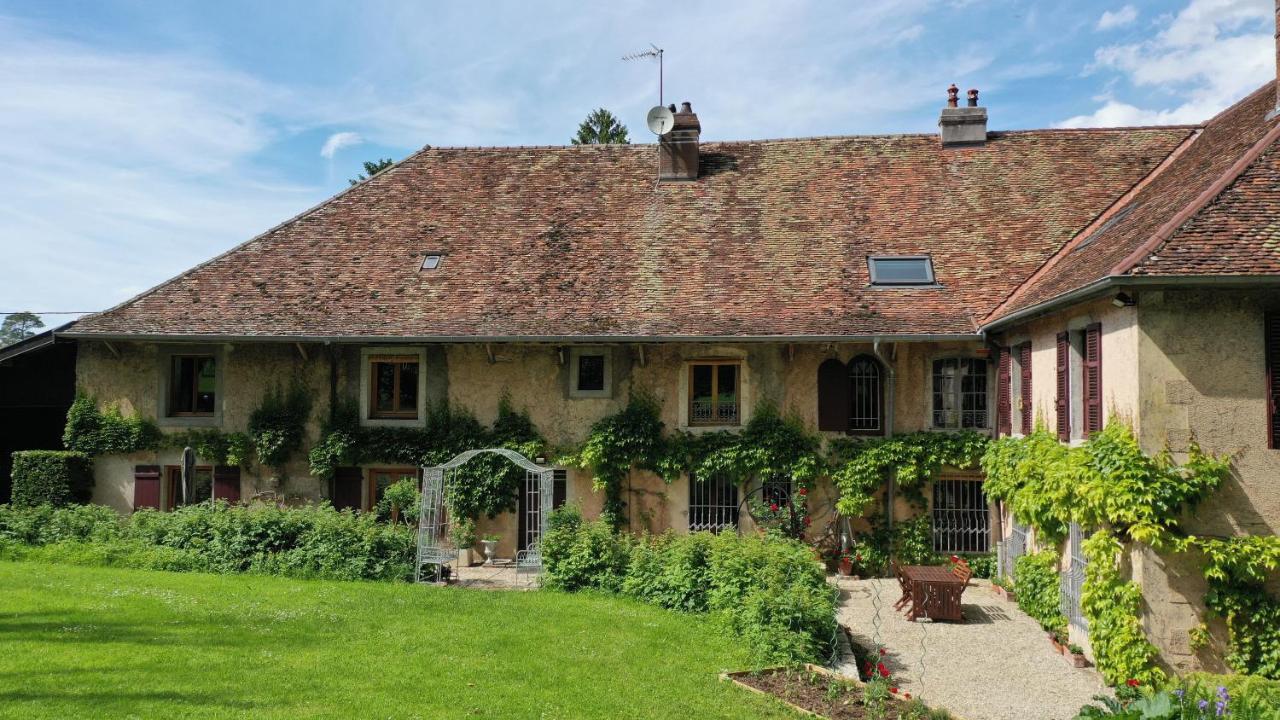 Domaine De Bellevue Gite Du Mont Poupet Marnoz Exteriör bild