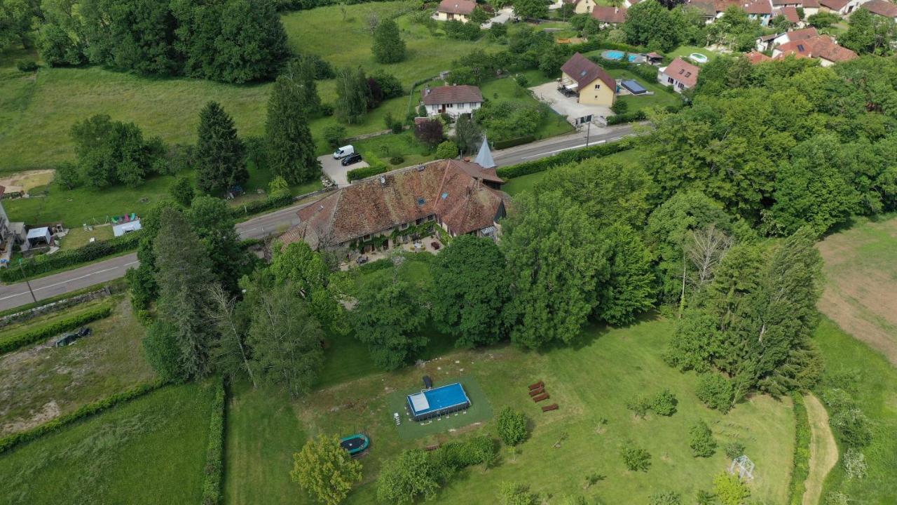 Domaine De Bellevue Gite Du Mont Poupet Marnoz Exteriör bild